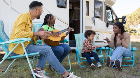 Nostalgia Travel: Why ‘90s Family Holidays Are Making a Comeback